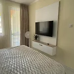 דירה Stylish - Pool - Near Venid *