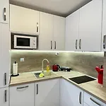 Stylish - Pool - Near Venid * סבטי ולאס